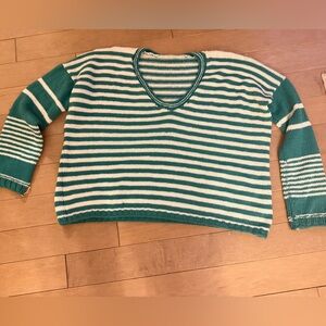 Chic Striped V-Neck Sweater - Green and White